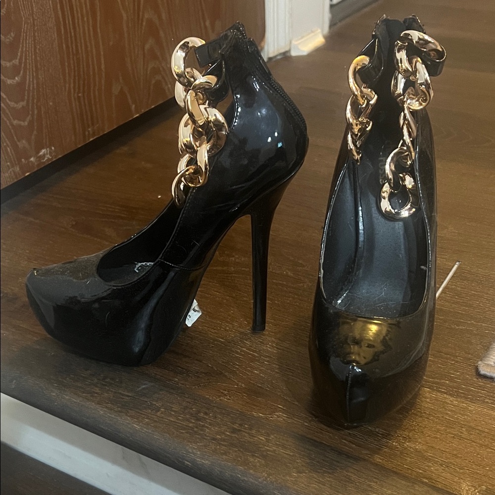 Charlotte Russe Black Patent Stiletto Pumps with Gold Chain Accent